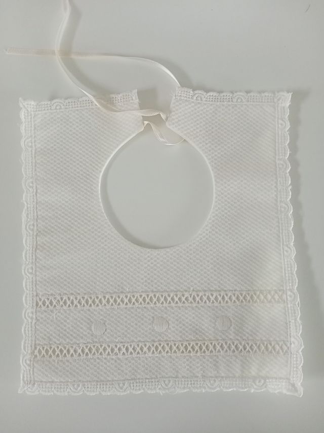 Bonitos baberos bautizo  NUEVOS