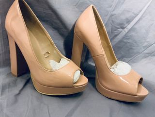 TACONES LEFTIES de segunda mano por 8 EUR en Madrid en WALLAPOP