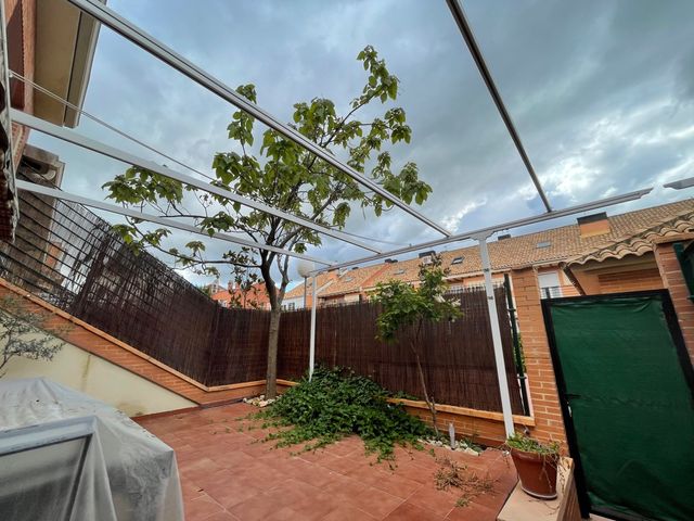 Estructura pérgola de segunda mano por 600 € en Ciudad Real en WALLAPOP