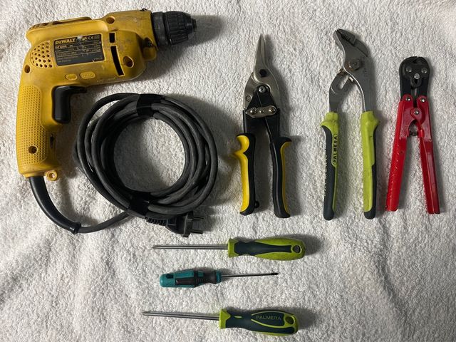 ATORNILLADORA BOSCH y HERRAMIENTAS DIV