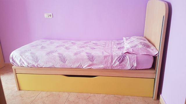 Cama de 1,90 + mesita + cama supletoria