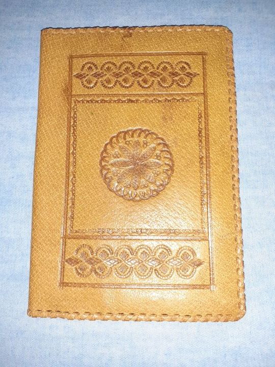 Cartera nueva de piel