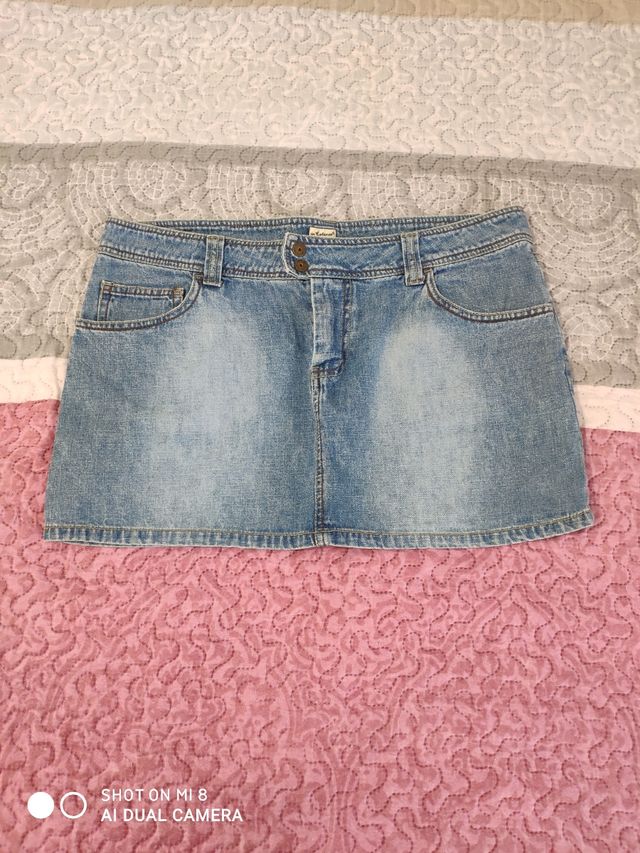 Falda vaquera corta