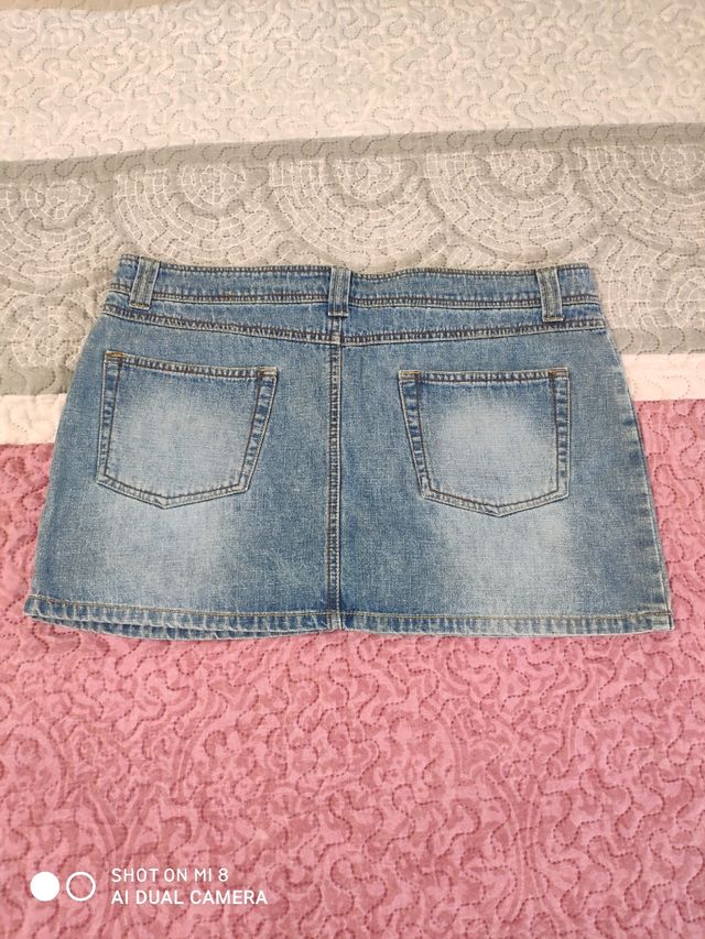 Falda vaquera corta