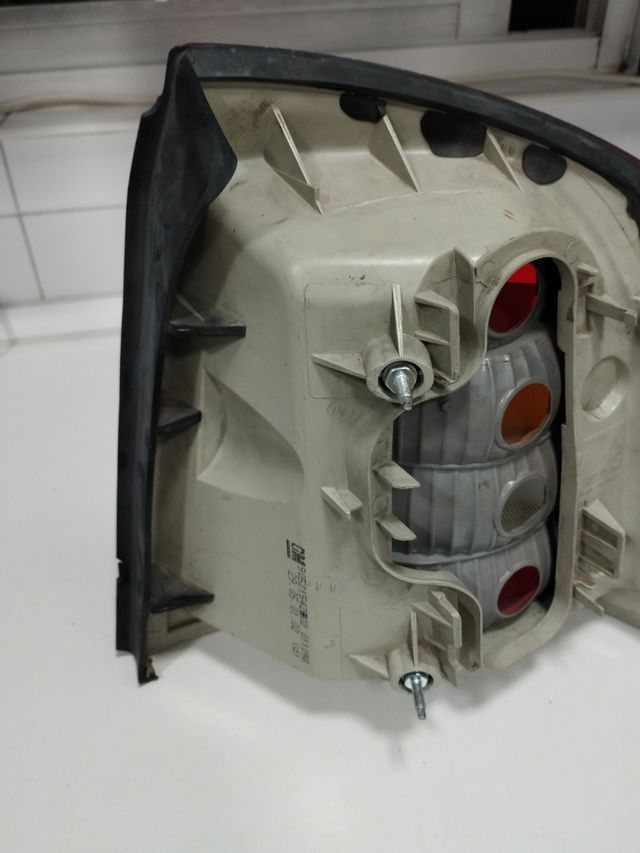 PILOTO  IZDO. OPEL ASTRA G