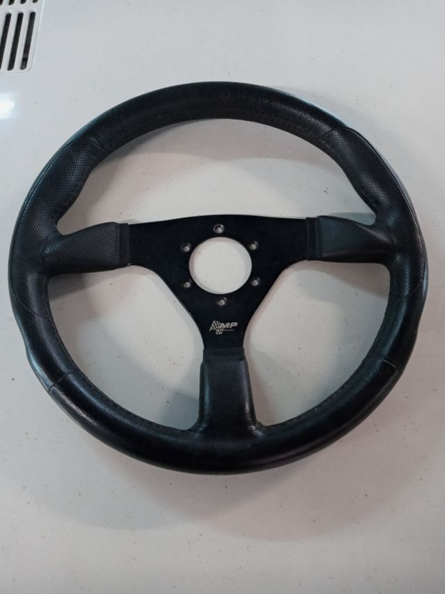 VOLANTE DEPORTIVO.DE LA MARCA MT