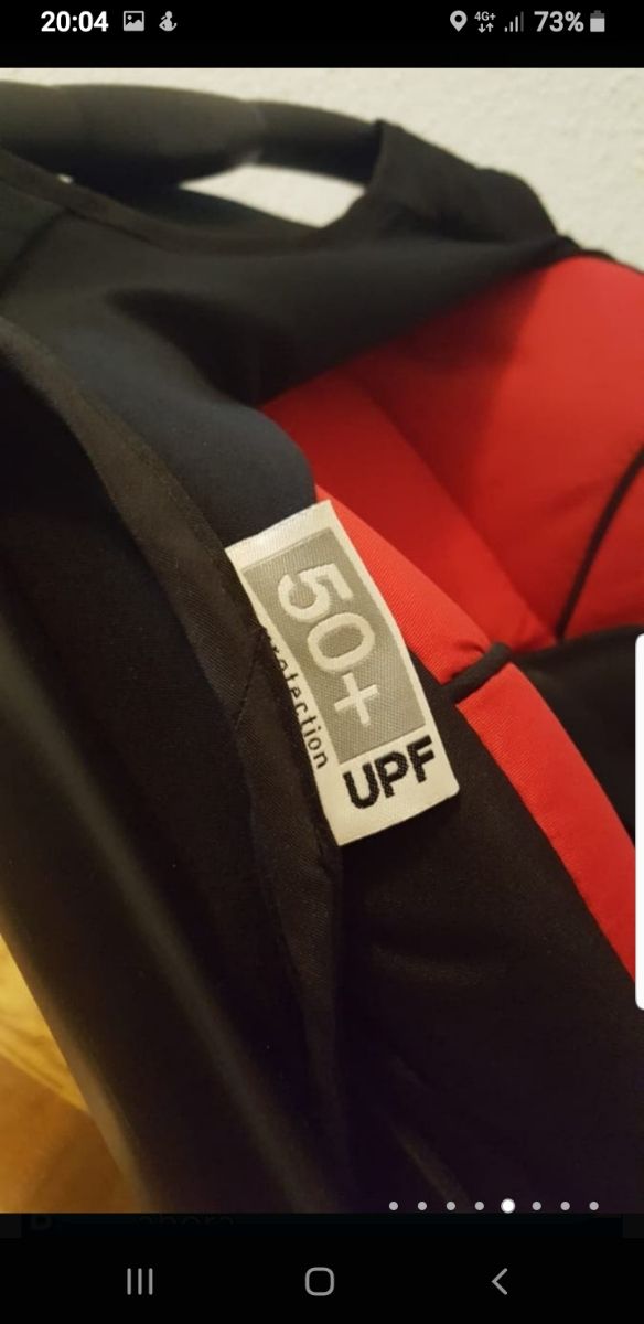 Carro, grupo cero y silla.