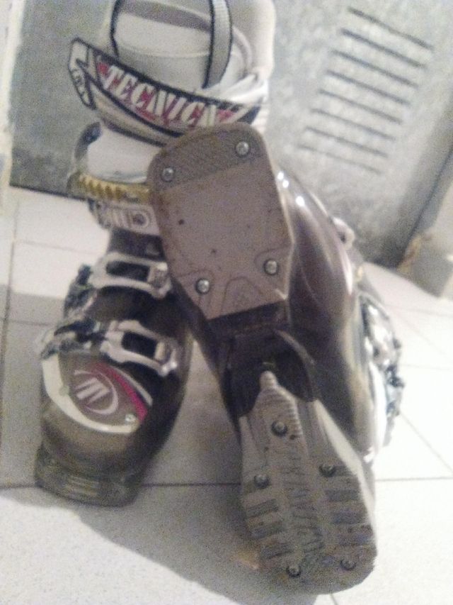 Botas de esquiar nuevas