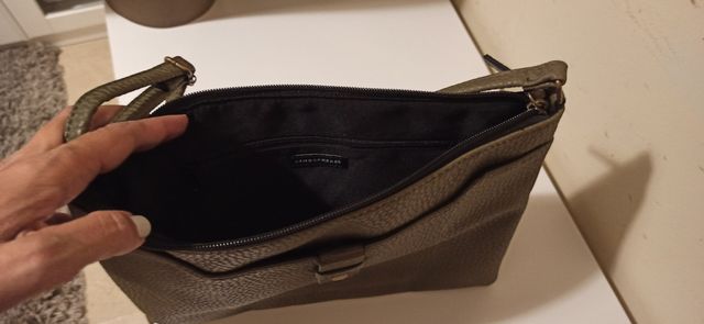 bolso de hombro verde.nuevo.primark