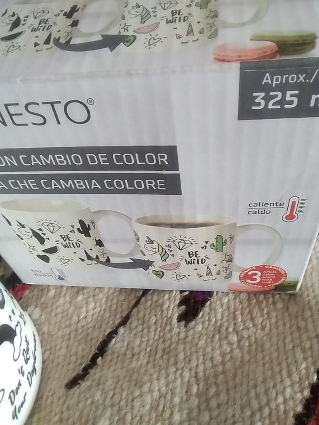 Taza con cambio de color. Unicornio.