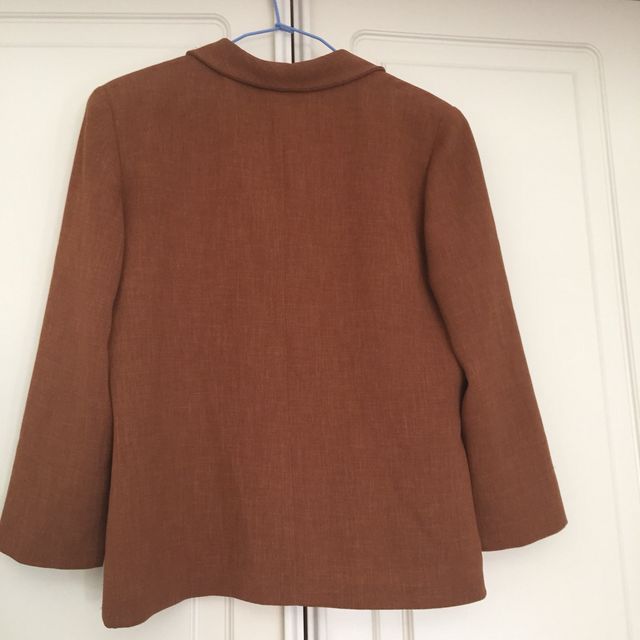 Chaqueta camel fluida chica t-42 de ErredRaso