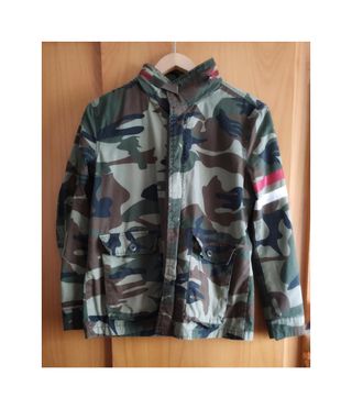 chaqueta camuflaje zara mujer