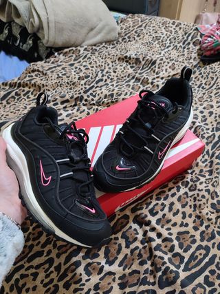 Bambas zapatillas originales URGE VENDER nuevas a de segunda mano por 80  EUR en Barcelona en WALLAPOP