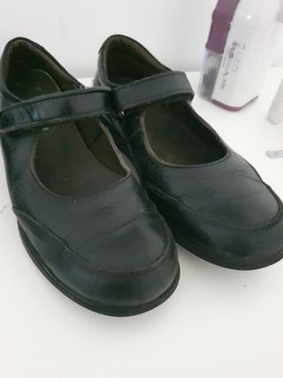 Zapato escolar Gorila talla 39 de segunda mano por 10 EUR en Illescas en  WALLAPOP