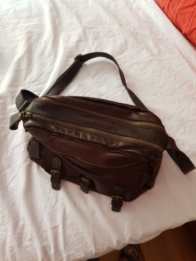 bolso en piel marron