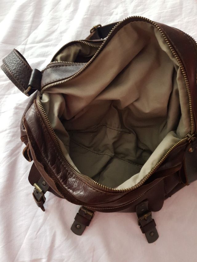 bolso en piel marron