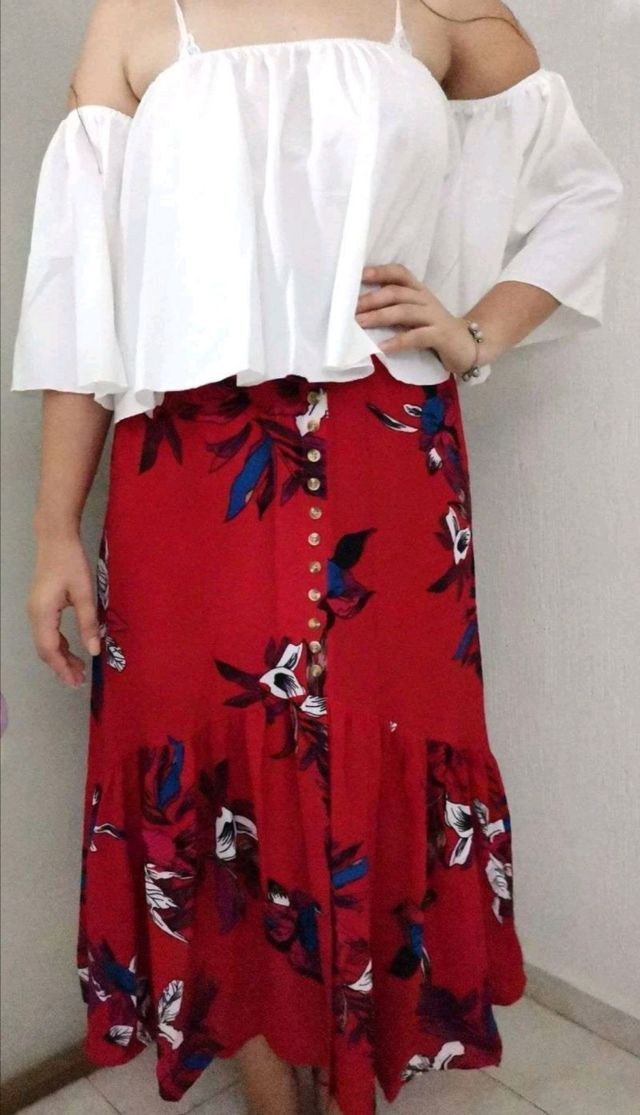 CONJUNTO BLUSA Y FALDA