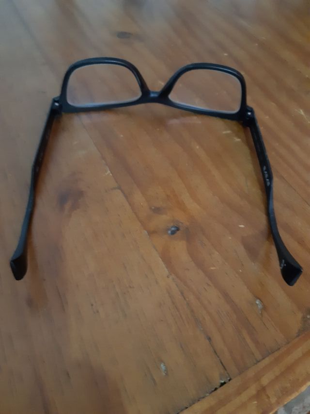montura de gafas