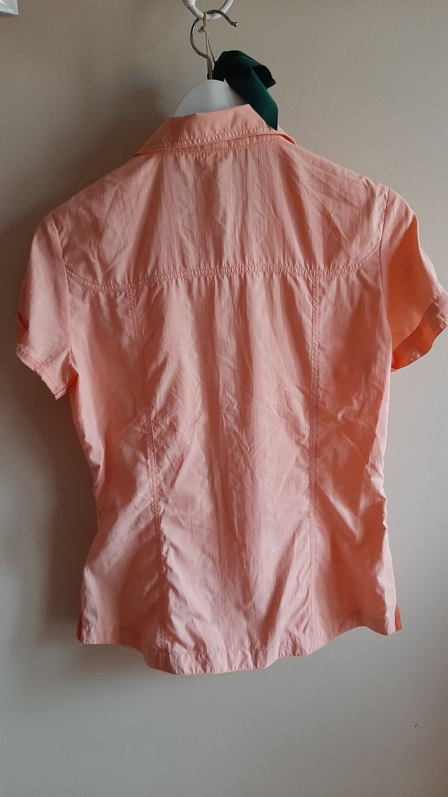 Camisa de mujer trekking . talla 40