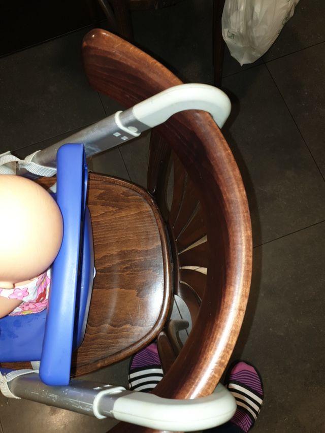 silla portátil para comer en restaurante