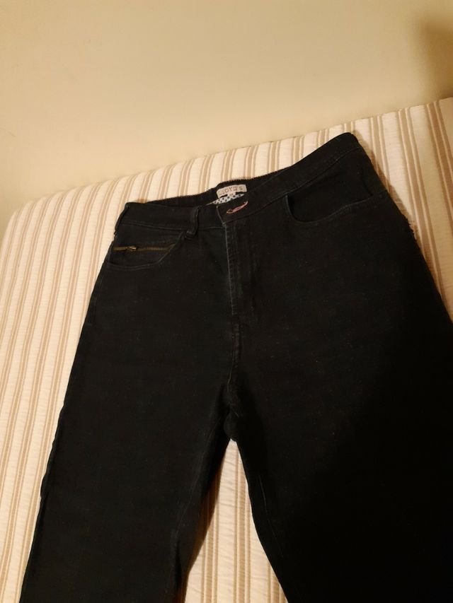 pantalon vaquero pirata  mujer