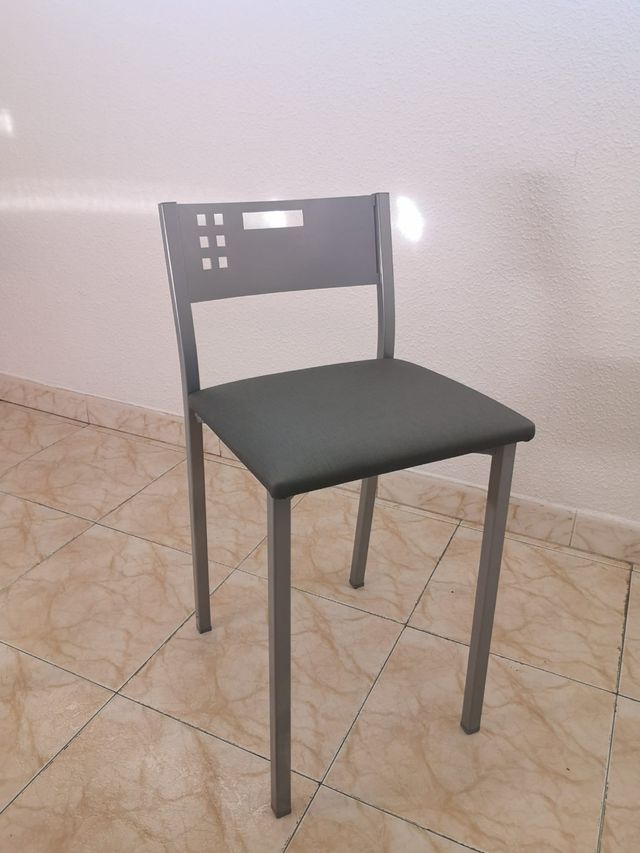 Banquetas de cocina nuevas. de segunda mano por 18 € en Fuenlabrada en