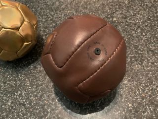 2 Mini balones Mundial de segunda mano por 3,1 EUR en Valencia en WALLAPOP