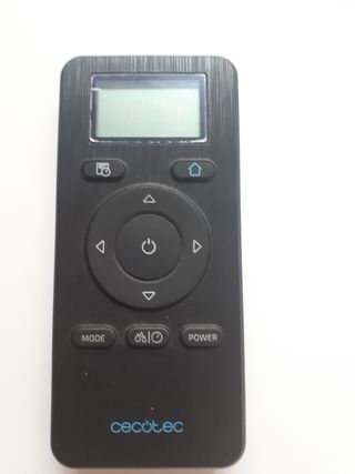Base de carga-Mando de Robot Cecotec Conga 1390 de segunda mano por 40 EUR  en Zaragoza en WALLAPOP