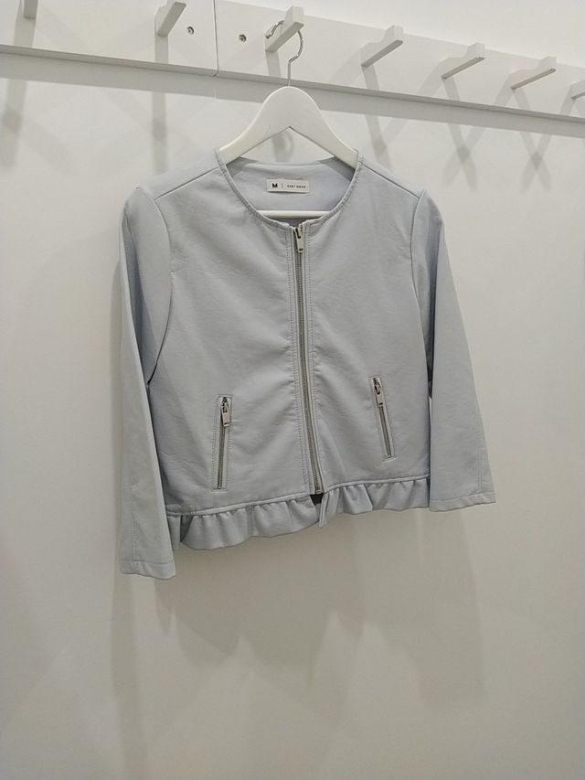 Chaqueta T M de polipiel Mango, azul clarito