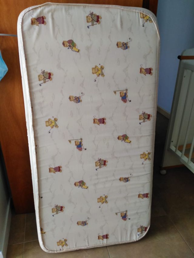 Cuna de madera / bebe