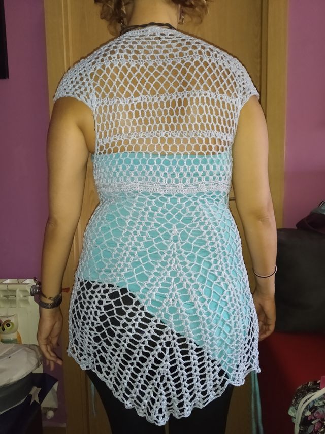 VESTIDO CALADO