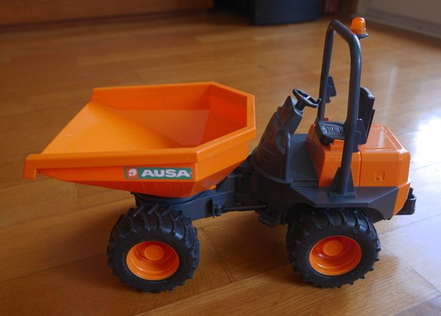 2 VEHICULOS DE CONSTRUCCION