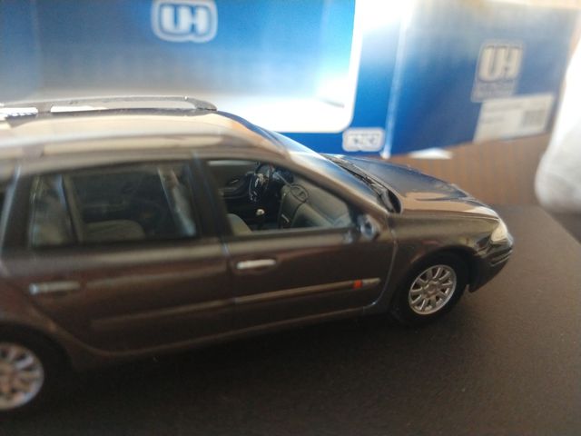 Renault Laguna II 1/43 de Universal Hobbies