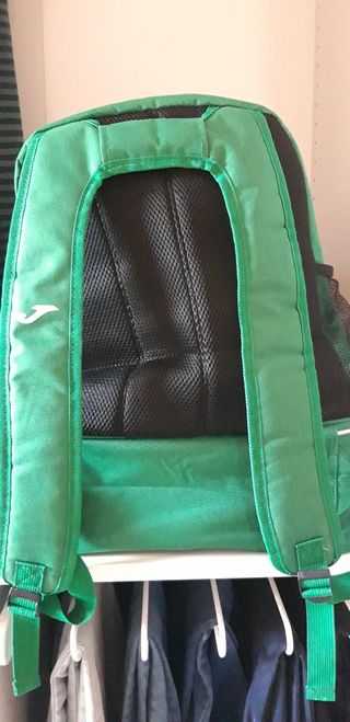 Mochila Joma fútbol de segunda mano por 10 EUR en Villanueva de la Torre en  WALLAPOP