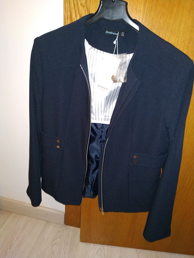 chaqueta azul marino