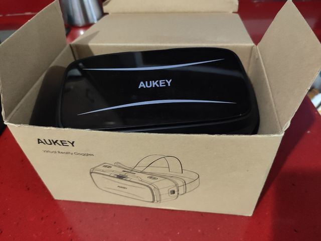 Aukey, virtual reality goggles
