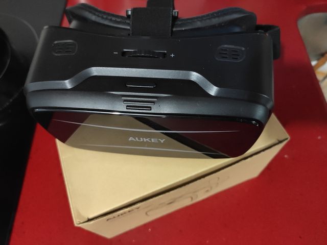 Aukey, virtual reality goggles