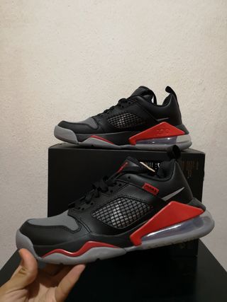 Zapatillas Nike Jordan Mars 270 low pure black de segunda mano por 80 EUR  en Alicante en WALLAPOP