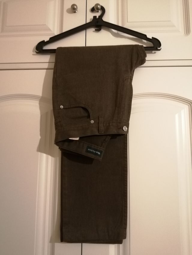 Pantalón vaquero 42 verde militar