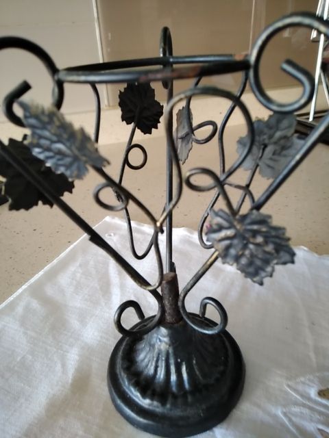 porta velas o candelabros.