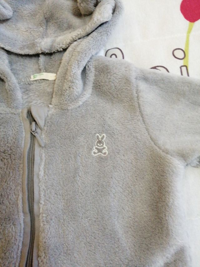 sudadera de benetton para niñ@ de 12 meses