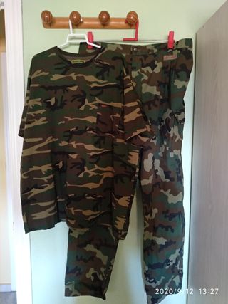 Ropa camuflaje de segunda mano por 30 EUR en El Campillo del Moro en  WALLAPOP