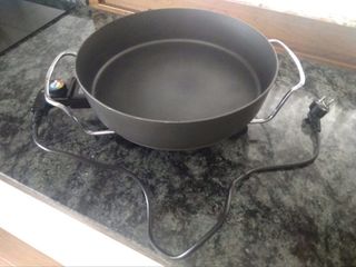 Sartén de segunda mano en Valladolid en WALLAPOP Crafond inducción 28 cm, 2 mango de profundidad cacerola con