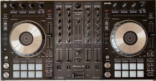 Pioneer DJ DDJ-SX3 de segunda mano por 975 EUR en Sevilla en WALLAPOP