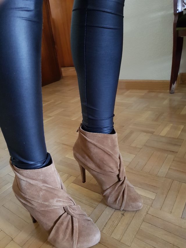 botin de piel