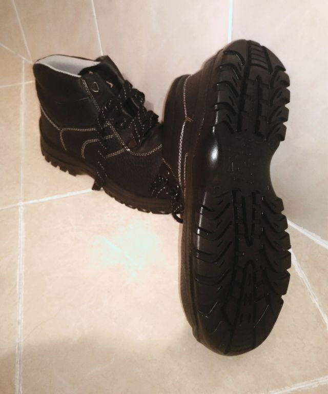 Botas de piel NUEVAS
