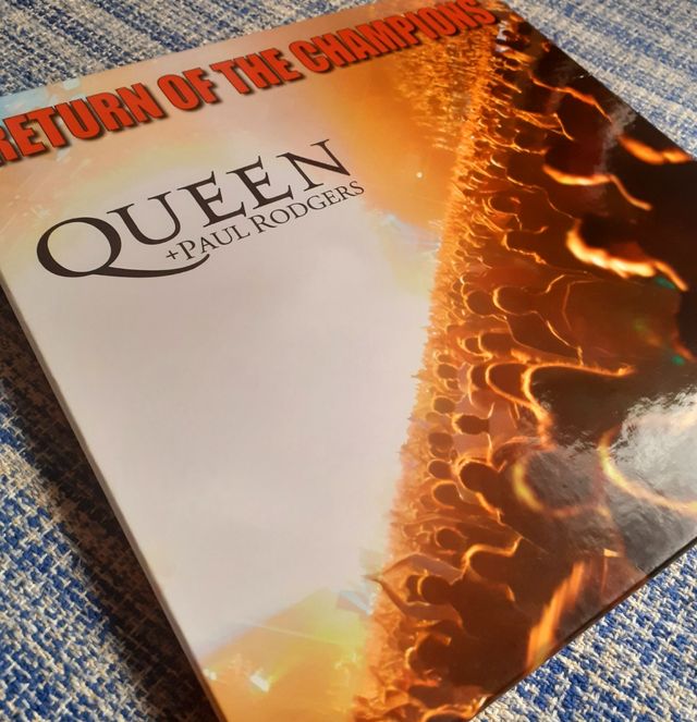 Queen Return of the Champions caja/box