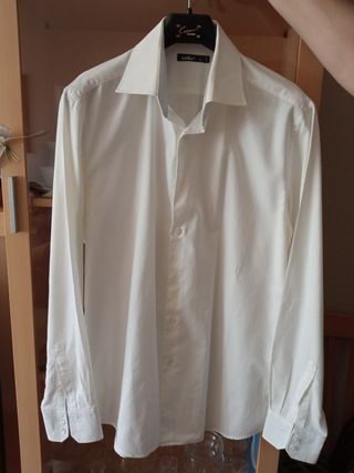 Camisas blancas de segunda mano en Santa Marta de Tormes en Blusa blanca de segunda mano en Santa Marta de Tormes en