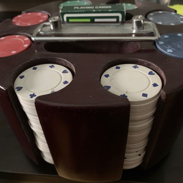 Set de fichas y cartas de poker