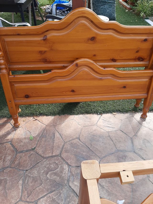 Muebles madera pino miel. de segunda mano por 5 € en Cubas de la Sagra